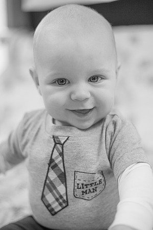 Carters 5 mos Portrait_20150328_057